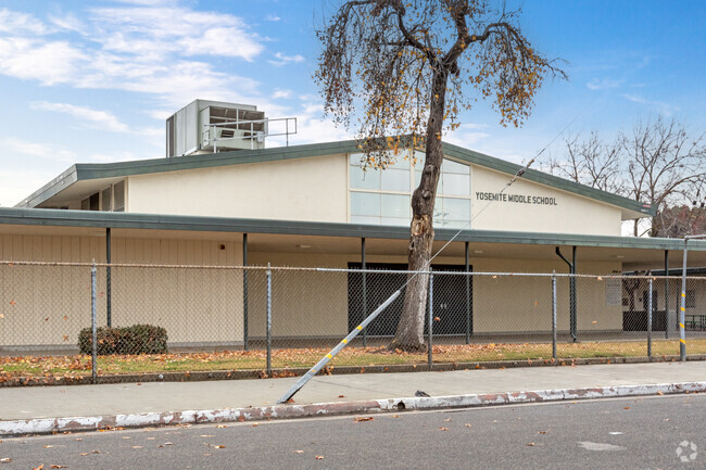 The entrance to Yosemite Middle School in Fresno.