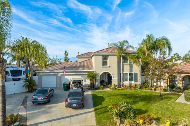 Spanish Revival properties are common in Lake Mathews.