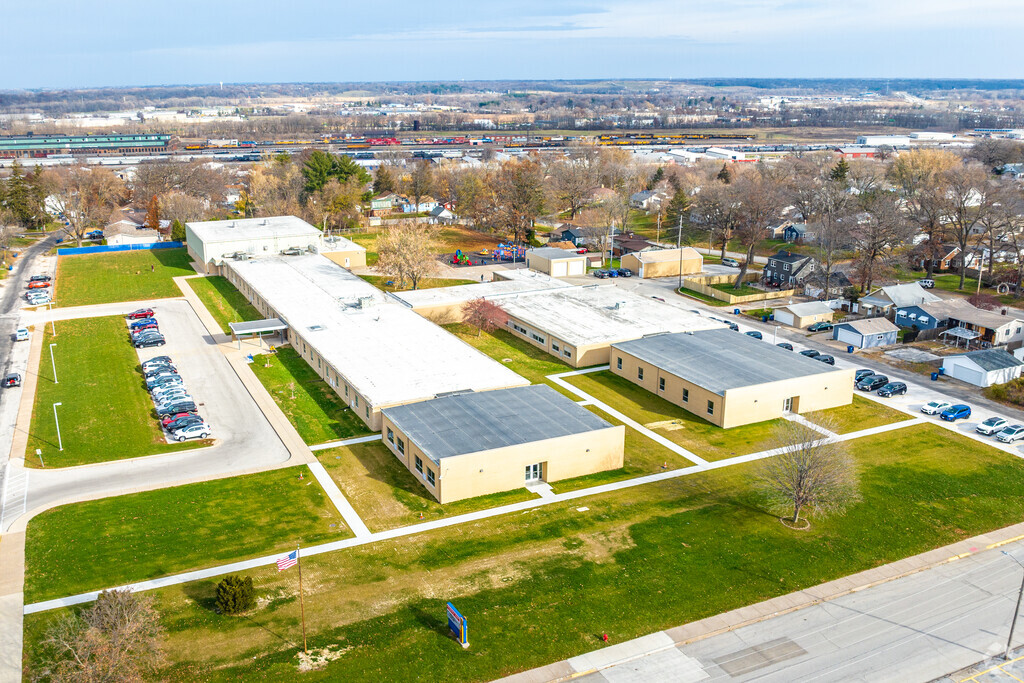 George O Barr School is located Silvis.