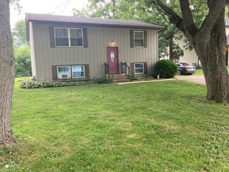 332 Maplewood Dr Unit 332, Lakemoor, IL 60051