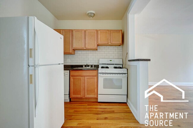 1350 N Dearborn St unit 203, Chicago, IL 60610 - photo 6