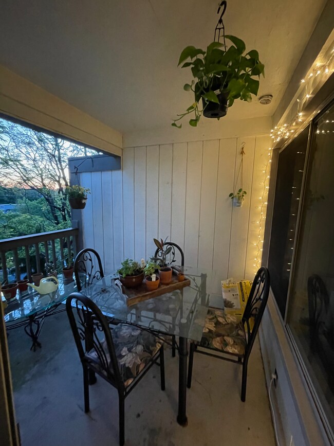 1479 Cliff Ct unit 1479 Cliff Court Uni, Columbus, OH 43204 - photo 4