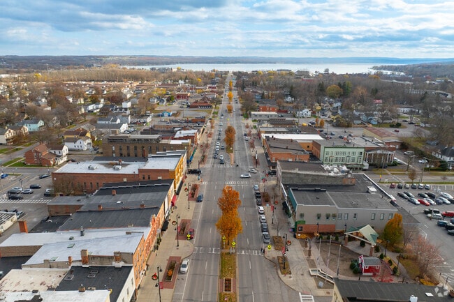 Victor’s proximity to Canandaigua Lake offers recreation and scenic views.