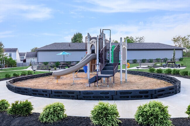 Retreat At Scioto Creek, Columbus, OH 43228 - photo 3