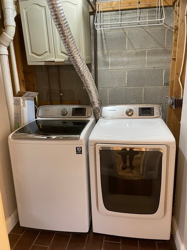 washer & dryer hook up