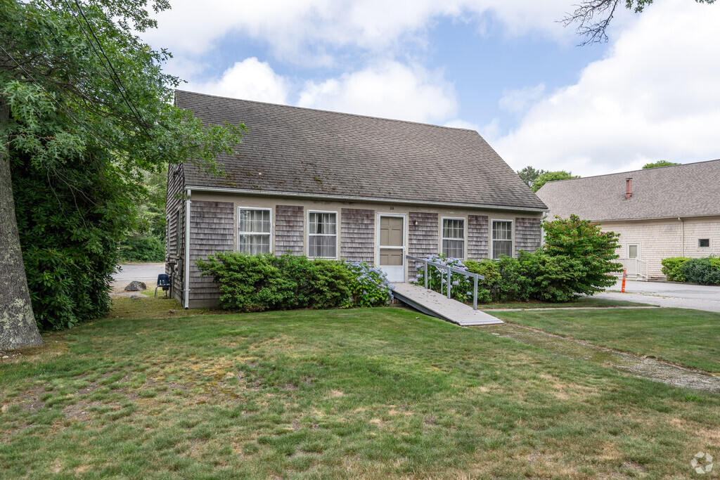 The Veritas Academy was a spiritual learning center in Barnstable's Centerville village.