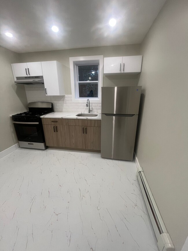 9 Stecher St Unit 1R, Newark, NJ 07112