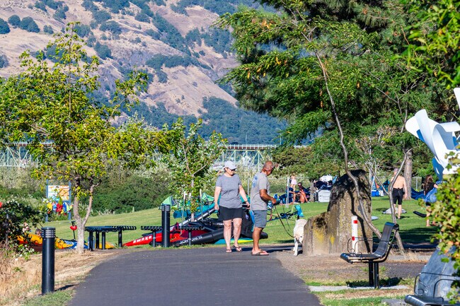 Locals from Odell love to take their furry friend to the Columbia River to see the water.