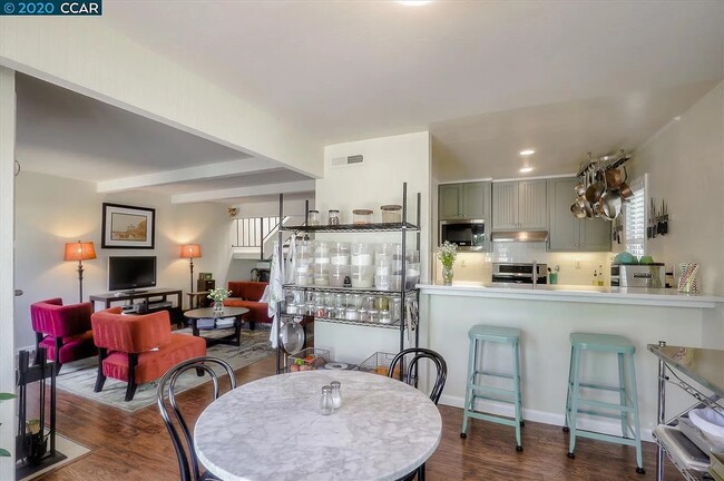 34 Mozden Ln, Pleasant Hill, CA 94523 - photo 4