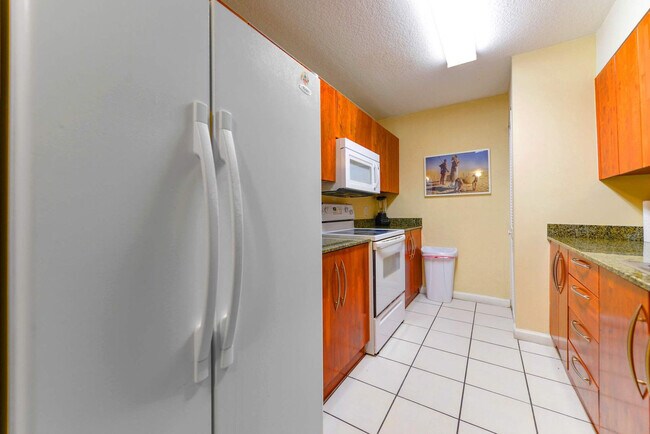 1 SE 12th St unit FL27-ID1022218P, Miami, FL 33131 - photo 6