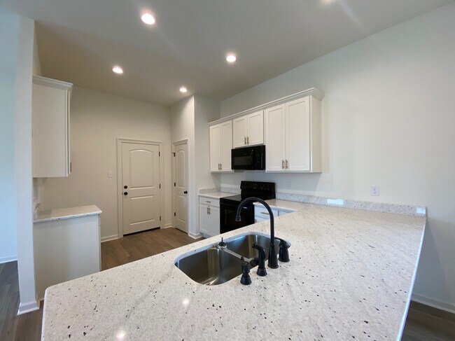 306 Sophie Dr, Houma, LA 70364 - photo 5