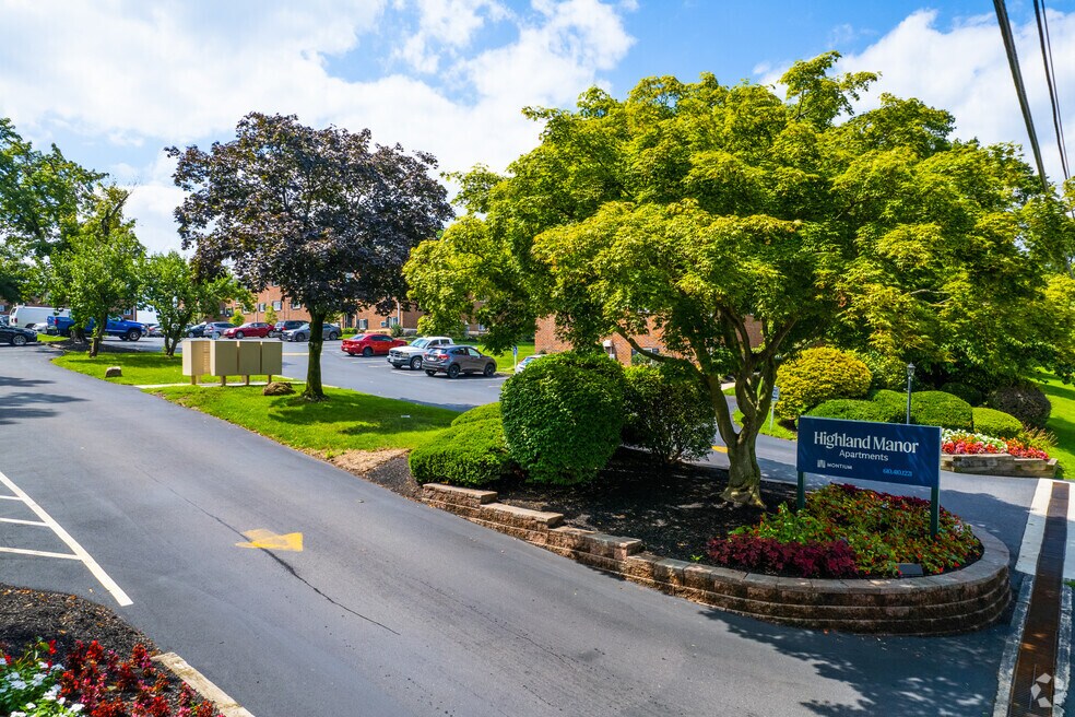 Highland Manor Apartments 850 E Schuylkill Rd, Pottstown, PA