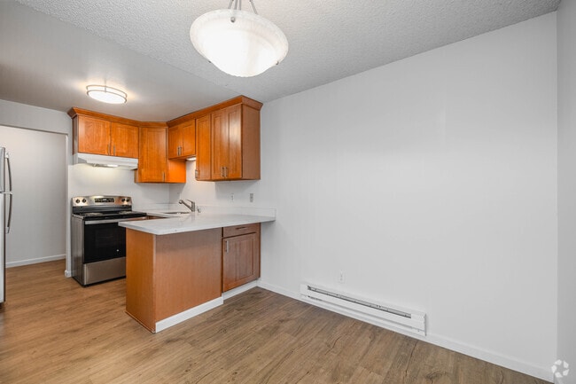 Quiet Family-Friendly Living In Downtown Redmond, Redmond, WA 98052 - photo 7