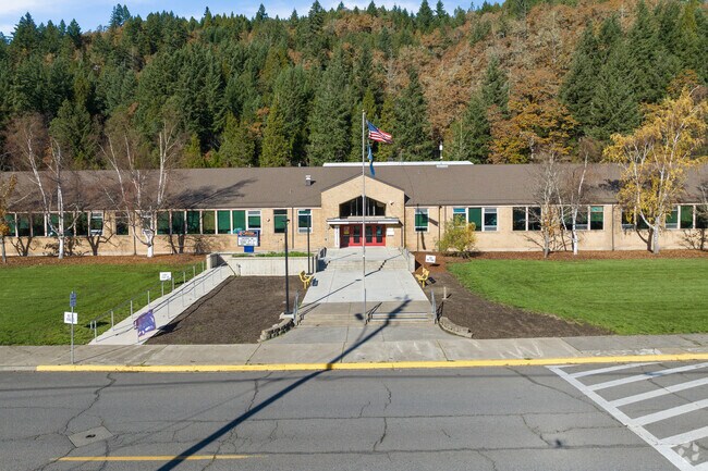 Oakridge Elementary School is the only elementary school for K-6th grade in Oakridge, OR.