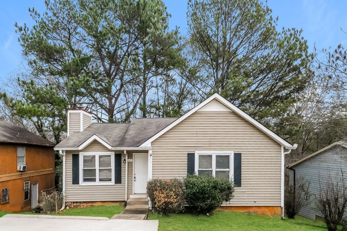 1127 Mainstreet Valley Dr, Stone Mountain, GA 30088 - photo 1