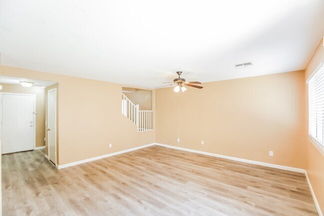 12927 W Peppertree Ln, Glendale, AZ 85307 - photo 5
