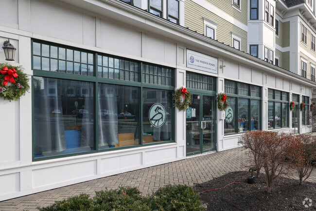 The Phoenix School provides education in the town of Salem.
