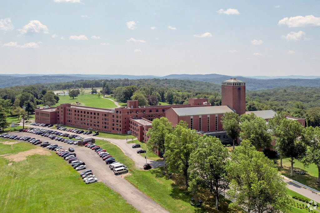 Shrub Oak International School, Rankings & Reviews