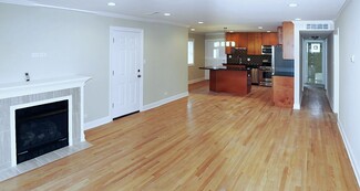6821 N Wolcott Ave Unit 2, Chicago, IL 60626