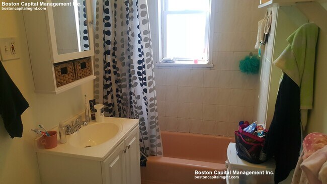 528 Cambridge St unit 2, Allston, MA 02134 - photo 4