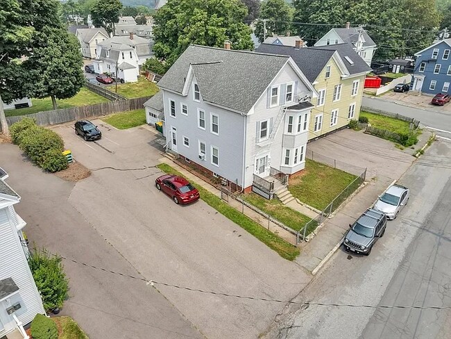 9 Leonard St unit 3, North Attleboro, MA 02760 - photo 4