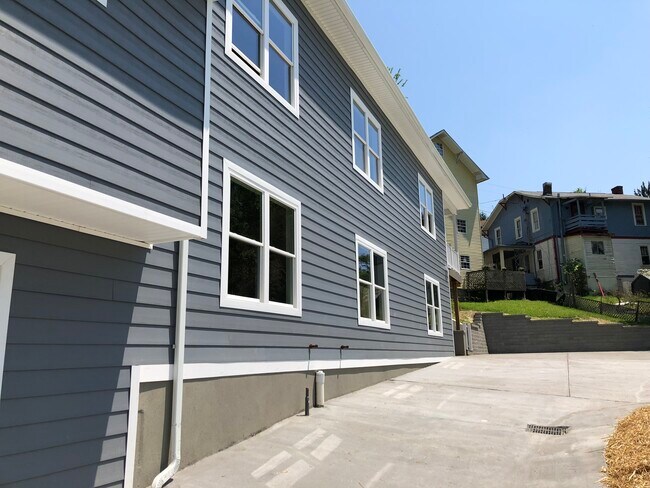 441 W Virginia Ave unit 1, Morgantown, WV 26501 - photo 4