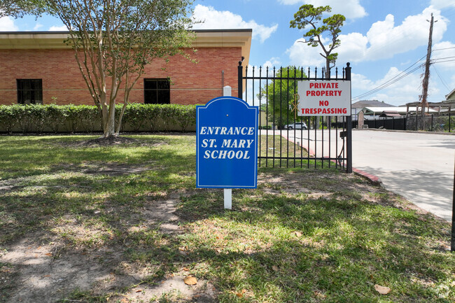 St Mary Of The Purification Montessori School entrance signage in MacGregor.