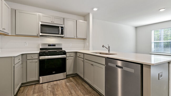 549 Stream Walk Crossing, Wendell, NC 27591 - photo 3