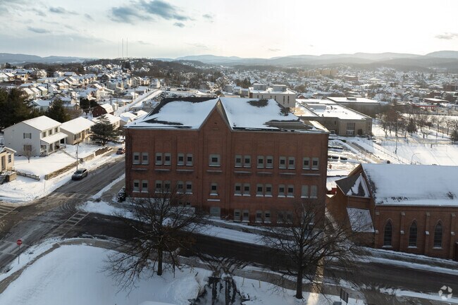 Find yourself at Altoona Central Catholic School.