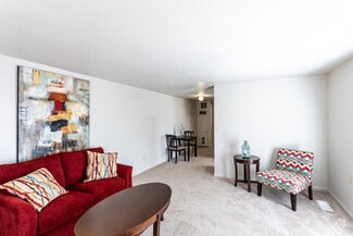 2501 S Providence Rd, Columbia, MO 65203
