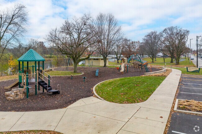 Montgomery Park is conveniently located near downtown Montgomery and the Fox Rover.