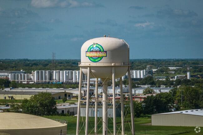 Pearland is known for its strong economy, its good schools, and its family-friendly atmosphere.