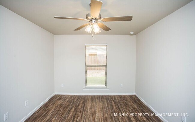 2117 N Jayton Ave unit B, Lubbock, TX 79403 - photo 7