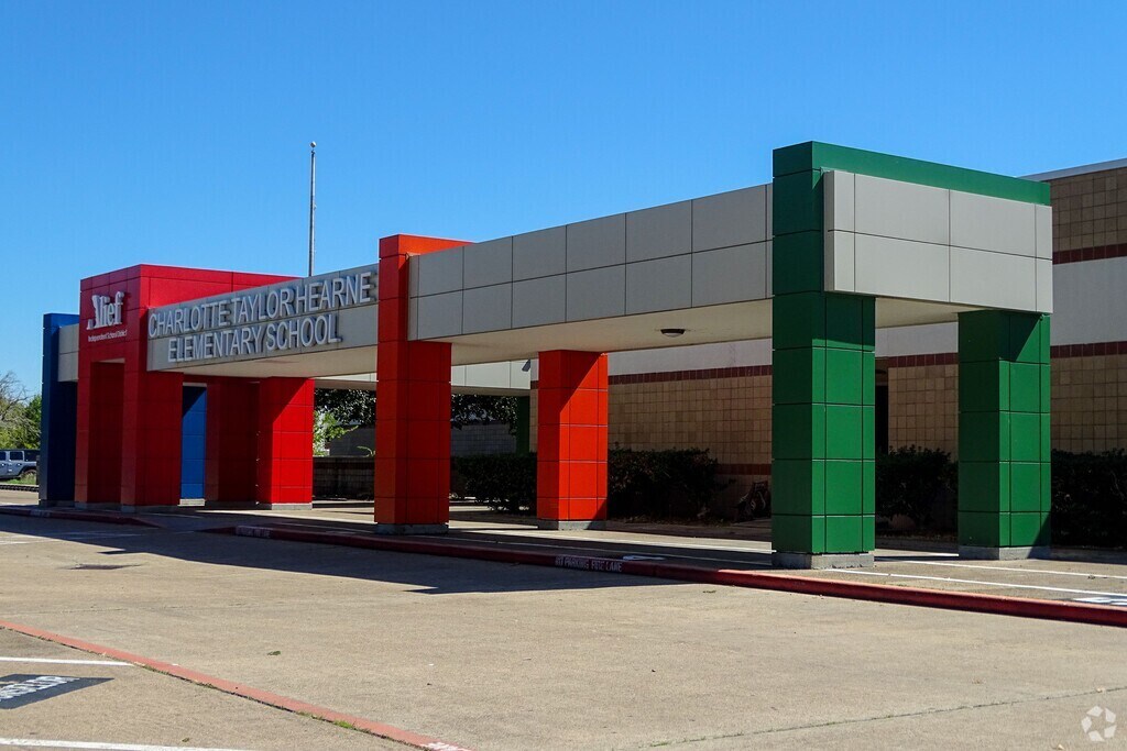 Hearne Elementary School, Rankings & Reviews