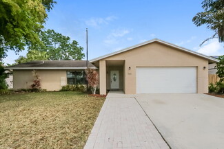 365 La Mancha Ave, Royal Palm Beach, FL 33411