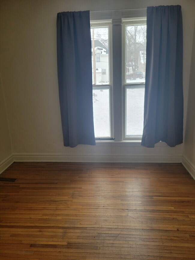 609 S Broad St unit 2, Mankato, MN 56001 - photo 4