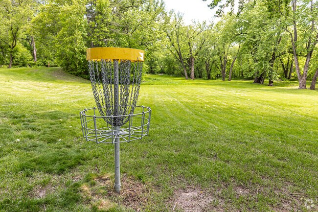Take in a game of disc golf at Cambridge City Park.