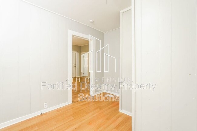 2009 Row St, Winston Salem, NC 27105 - photo 6