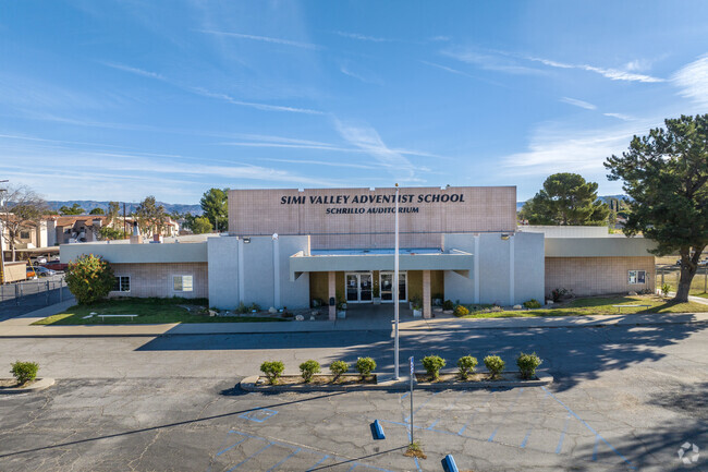 There is an auditorium at Simi Valley Adventist School.