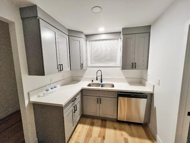 3096 Goldner St unit 2, Placerville, CA 95667 - photo 4