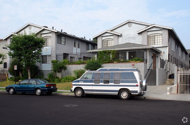 14531 Freeman, Lawndale, CA 90260 - photo 2