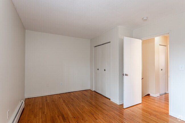 Ivy Garden Apartments, Willimantic, CT 06226 - photo 5