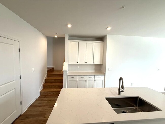 Neabsco Commons, Woodbridge, VA 22191 - photo 3