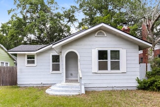 457 Sunset Dr, Jacksonville, FL 32208