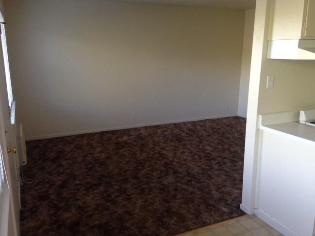 1514 Lincoln Blvd unit 14, Tracy, CA 95376 - photo 7