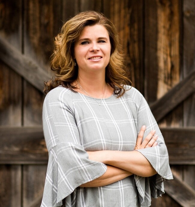 Elena Real Estate Agent in Collierville, TN