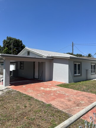 2379 NW 102nd St, Miami, FL 33147
