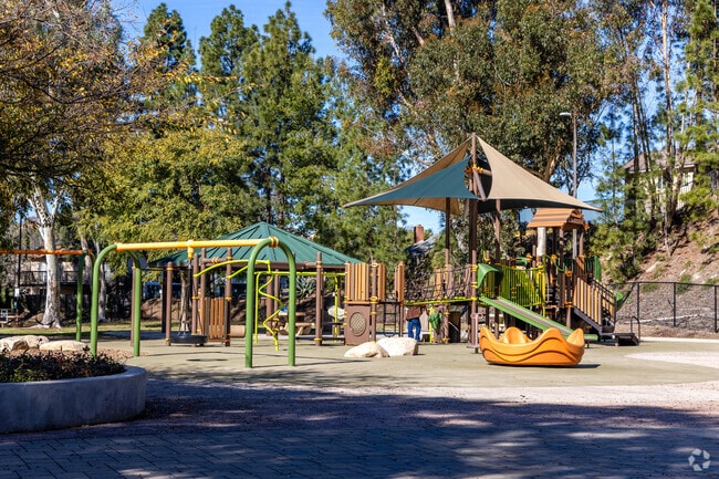 The Rolling Hills Park offers vast green area and playground for children in Rancho Peñasquitos.