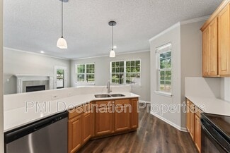 9225 Boehm Dr, Lenexa, KS 66219