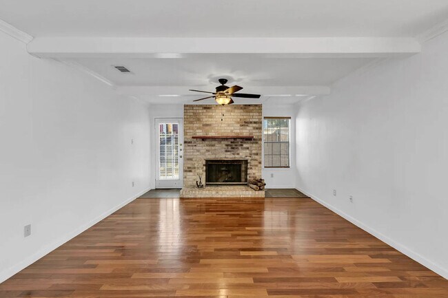 2913 Pearl St unit 102, Austin, TX 78705 - photo 5